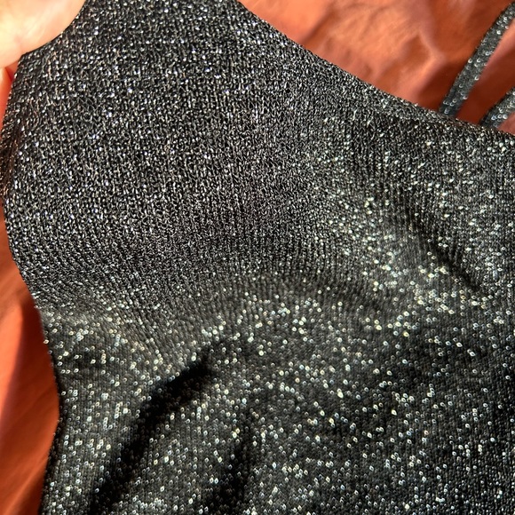 Cute black top with sparkles - Picture 2 of 3